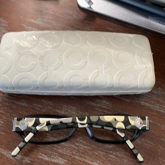 Coach Roberta black 843 eyeglasses with white hard logo sig c case - Picture 2 of 16